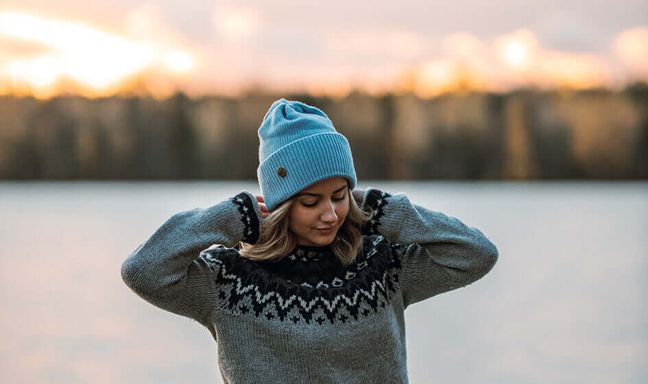 Superyellow Norden merino Wool Beanie light-blue